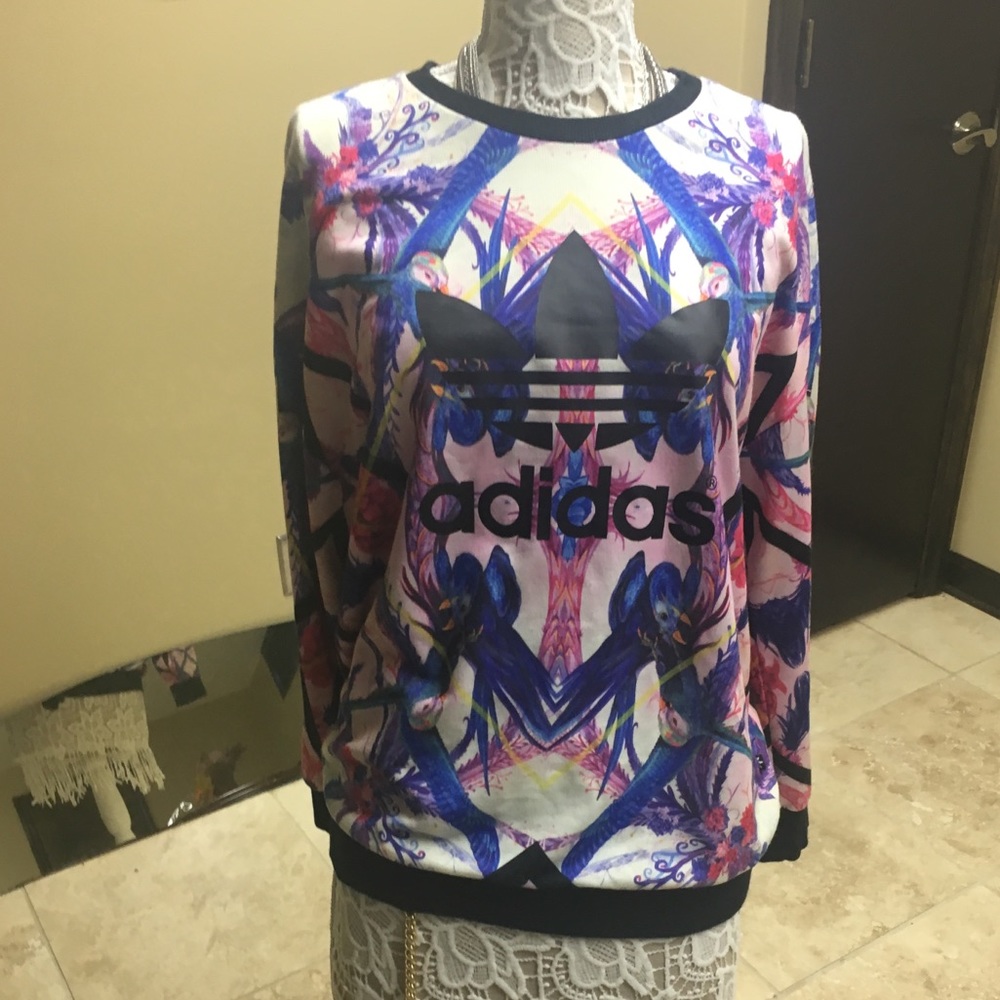 🌺ADIDAS OPTIC BLOOM 🌺 size Large sweatshirt 🌸